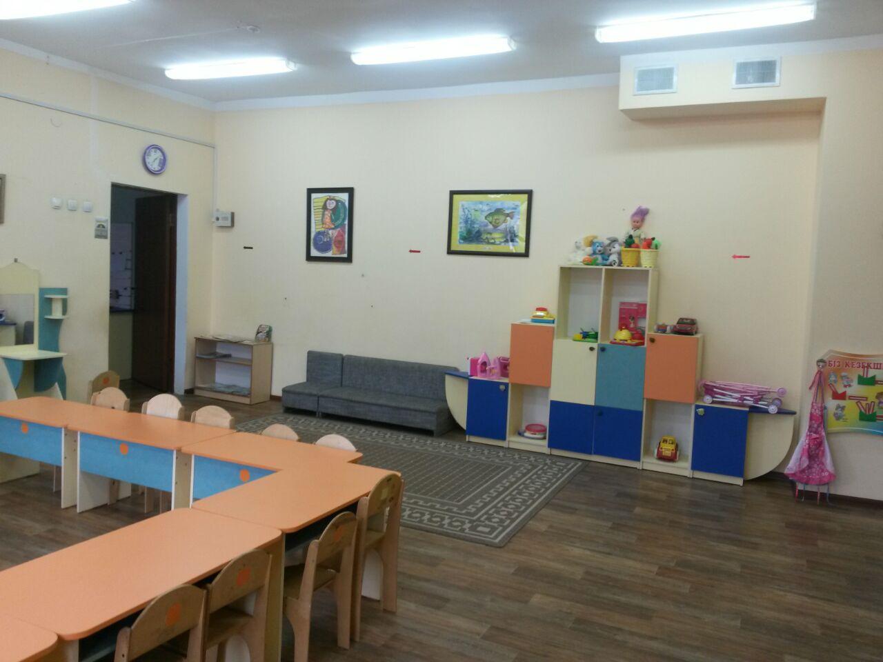 "Қарлығаш" ересектер тобы